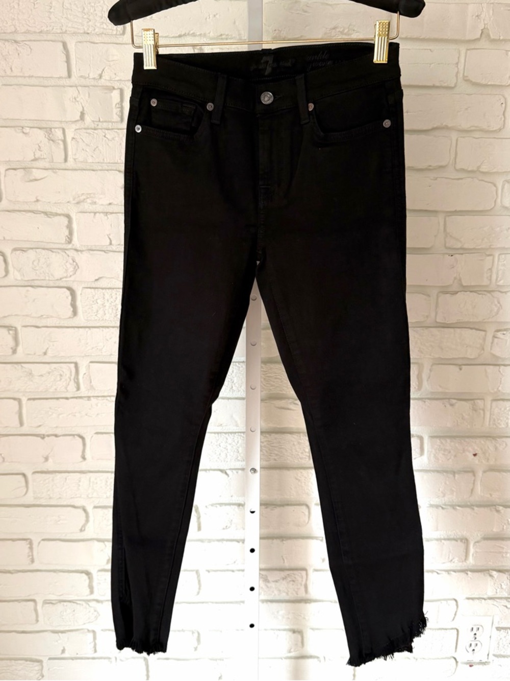 7 For All Mankind Black Ankle Jean Raw Hem Size 25